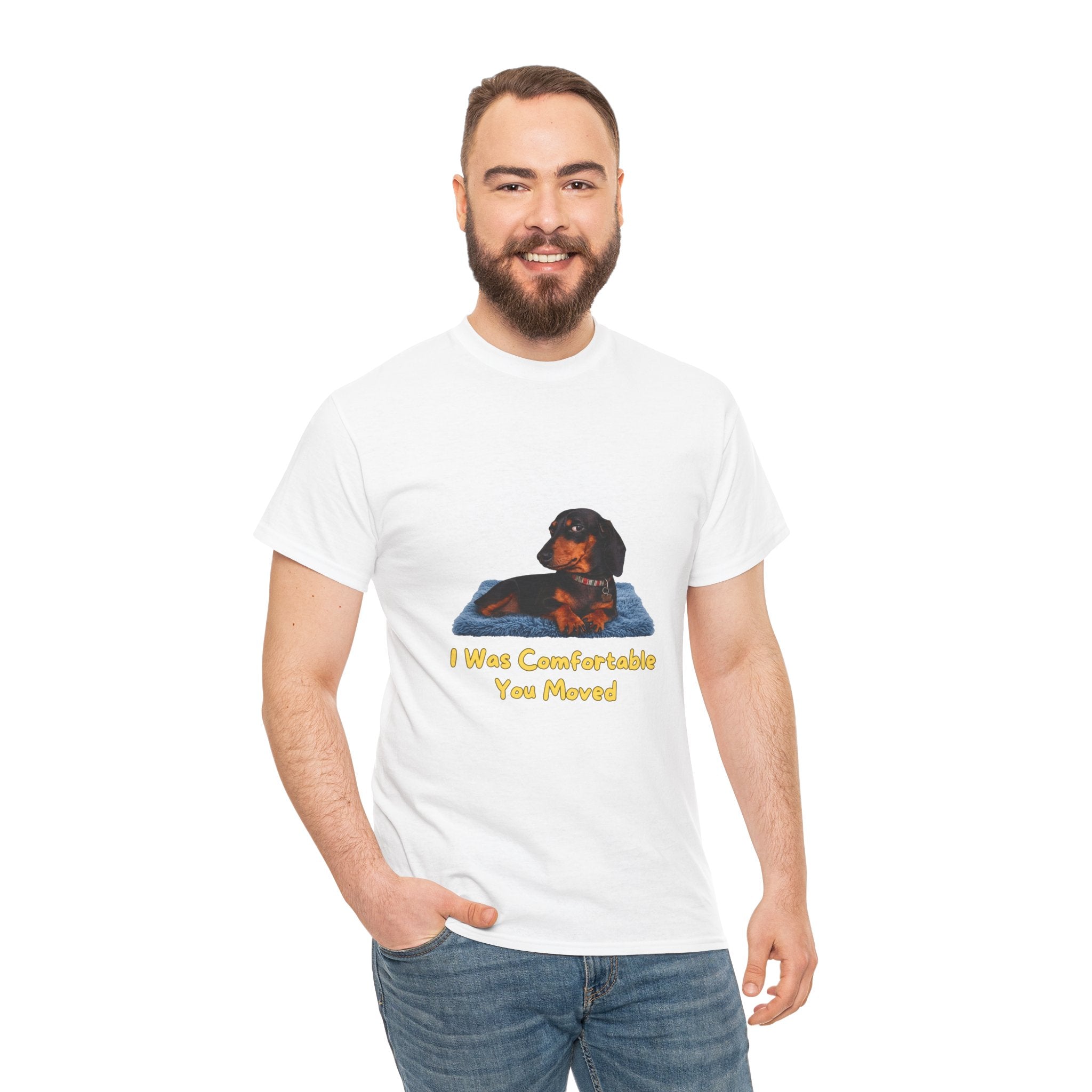 I Was Comfortable You Moved T-Shirt – Funny Dachshund Sofa Dog Side Eye | Sausage Dog Wiener Dog Graphic Tee