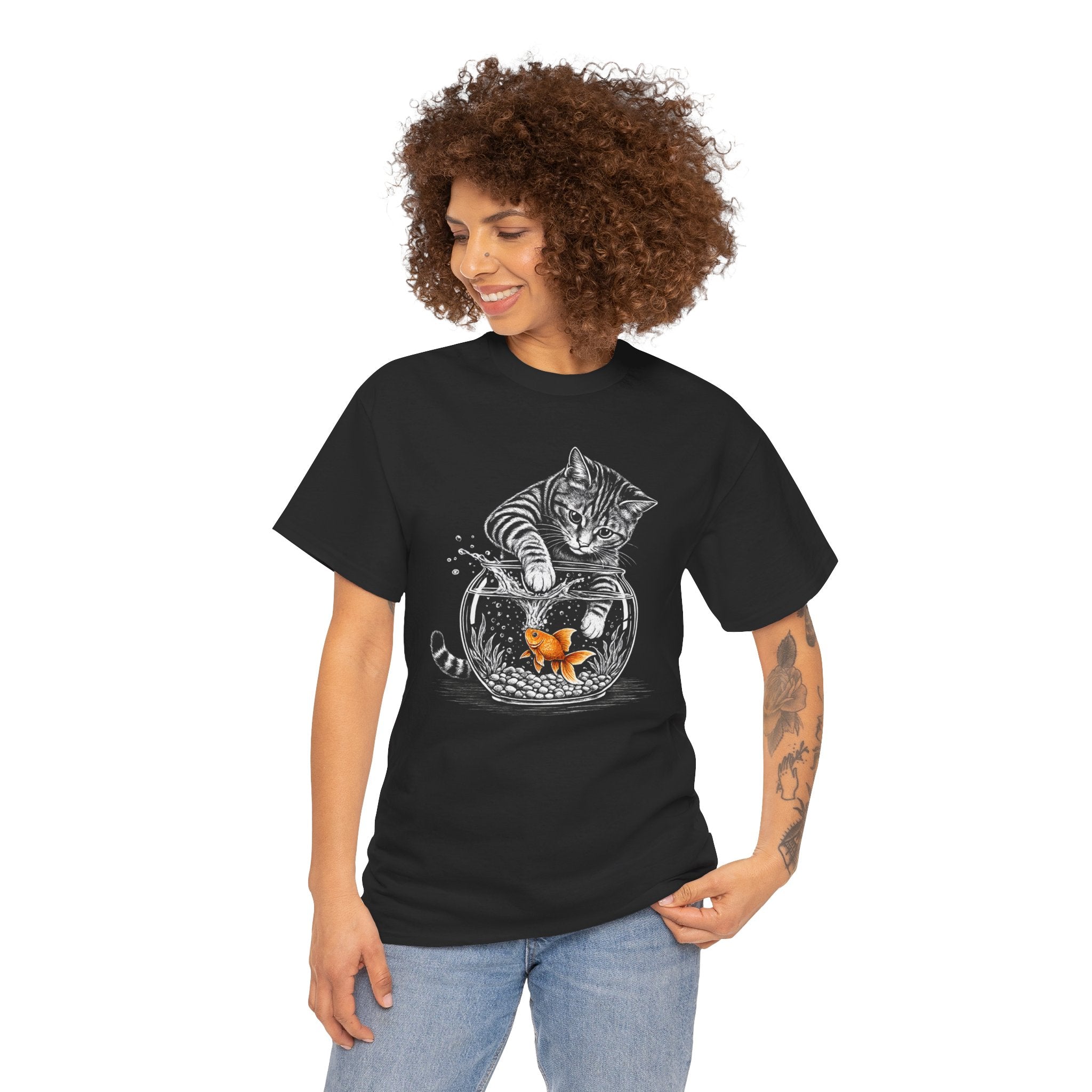 Cat and Goldfish T-Shirt – Funny Tabby Cat Fishing in Bowl Line Art | Cat Lover Kitten Graphic Tee