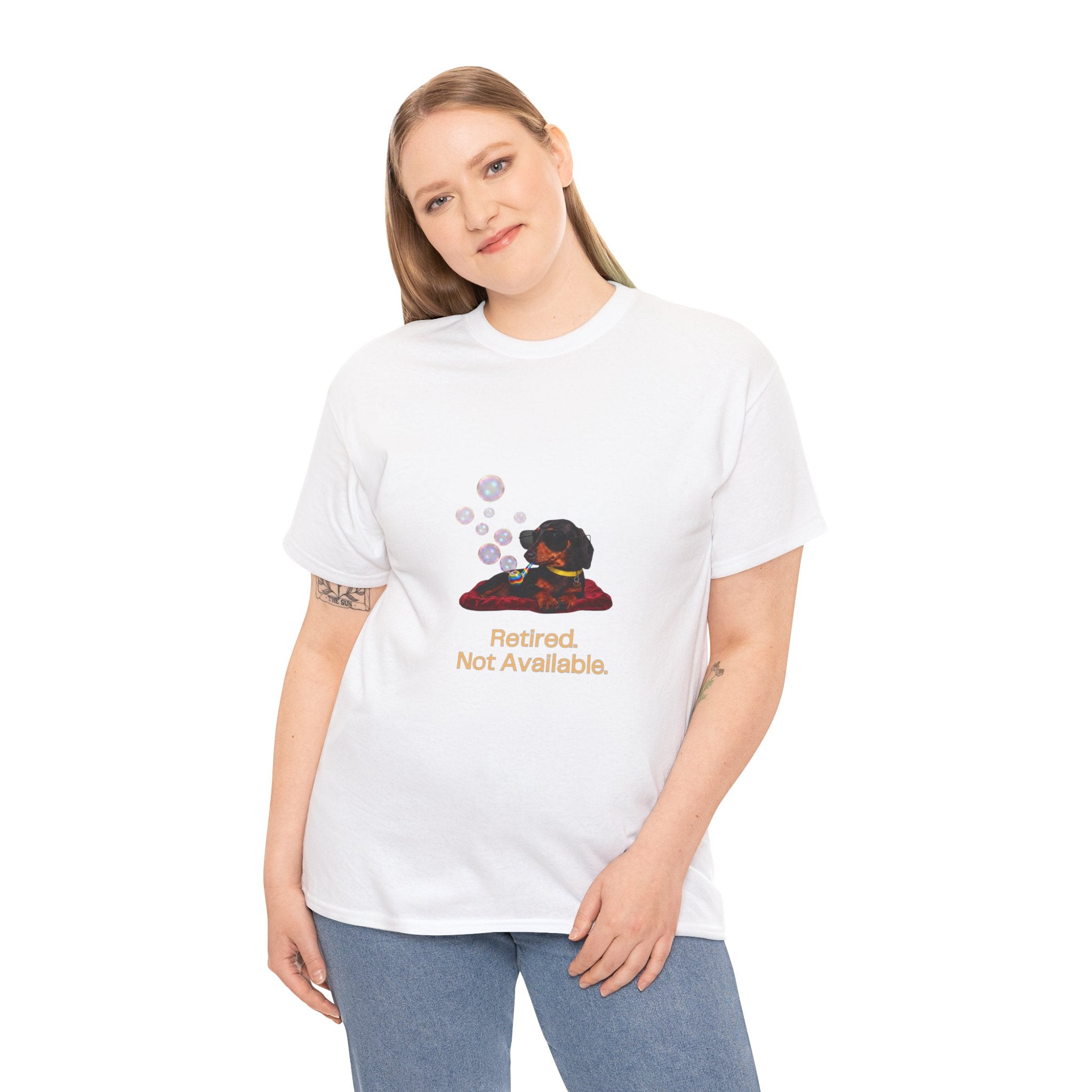 Retired Not Available T-Shirt – Funny Cool Dachshund Sunglasses Bubble Pipe | Sausage Dog Retirement Graphic Tee
