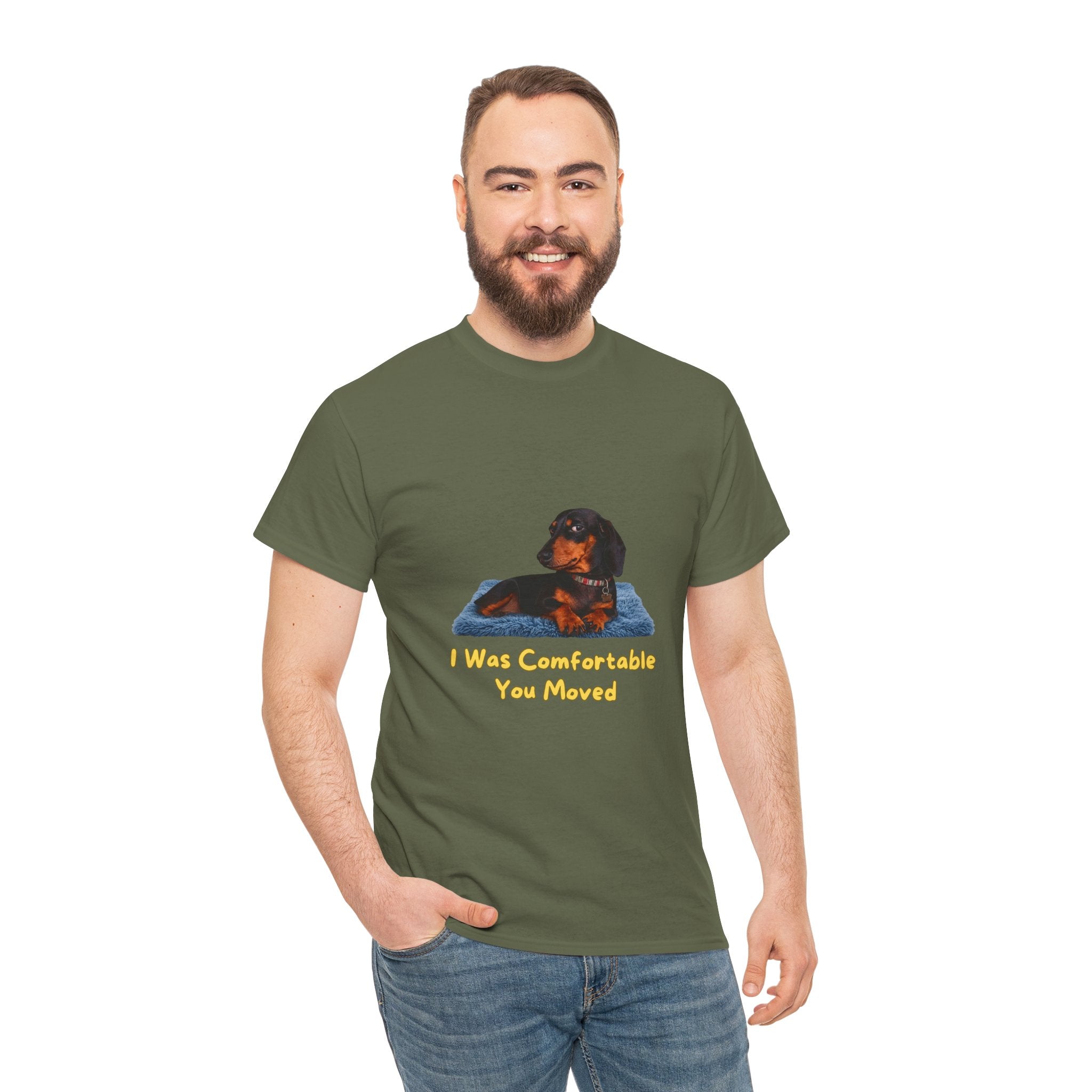 I Was Comfortable You Moved T-Shirt – Funny Dachshund Sofa Dog Side Eye | Sausage Dog Wiener Dog Graphic Tee